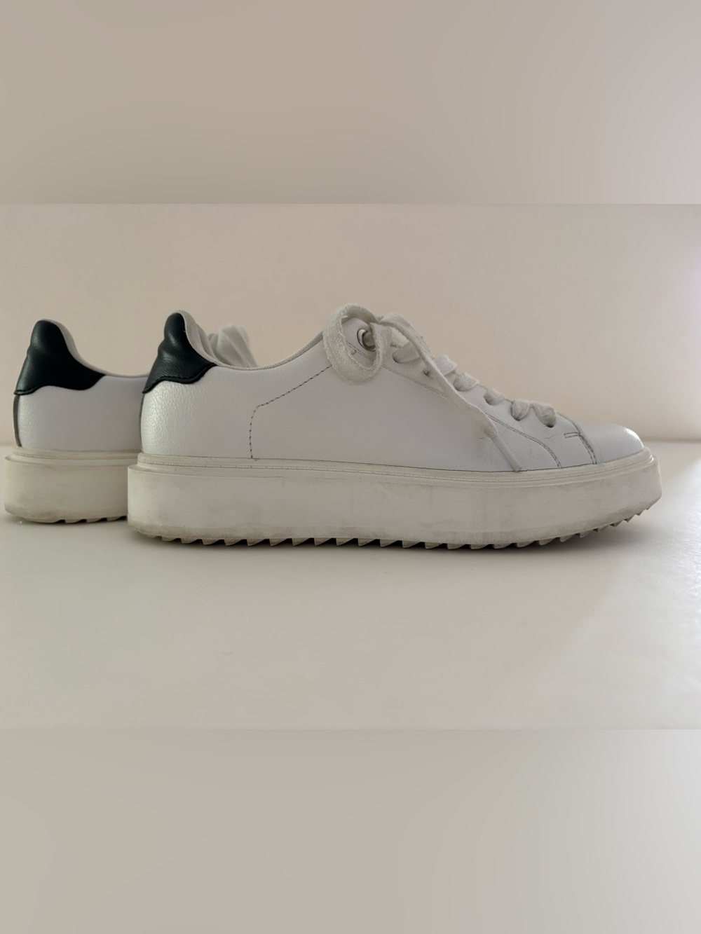 Steve Madden Charlie White & Black Platform Sneakers - Size 8
